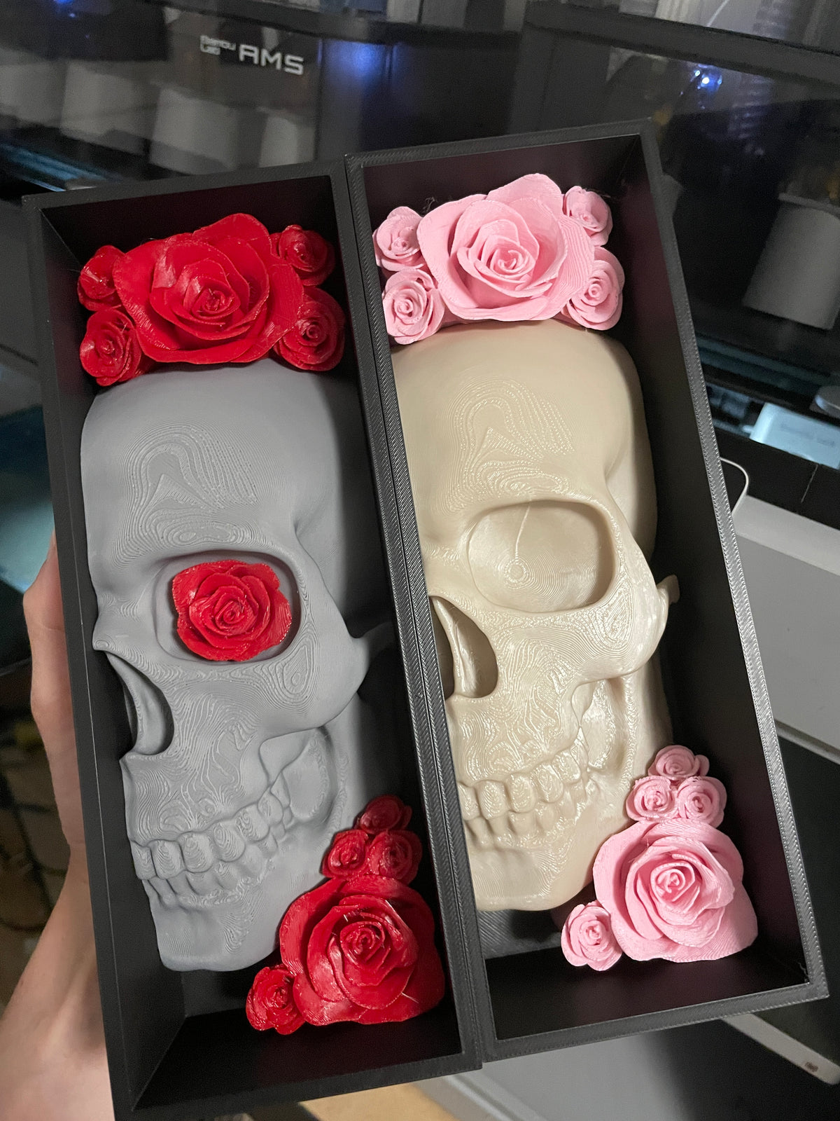Skull w/Roses Book Nook