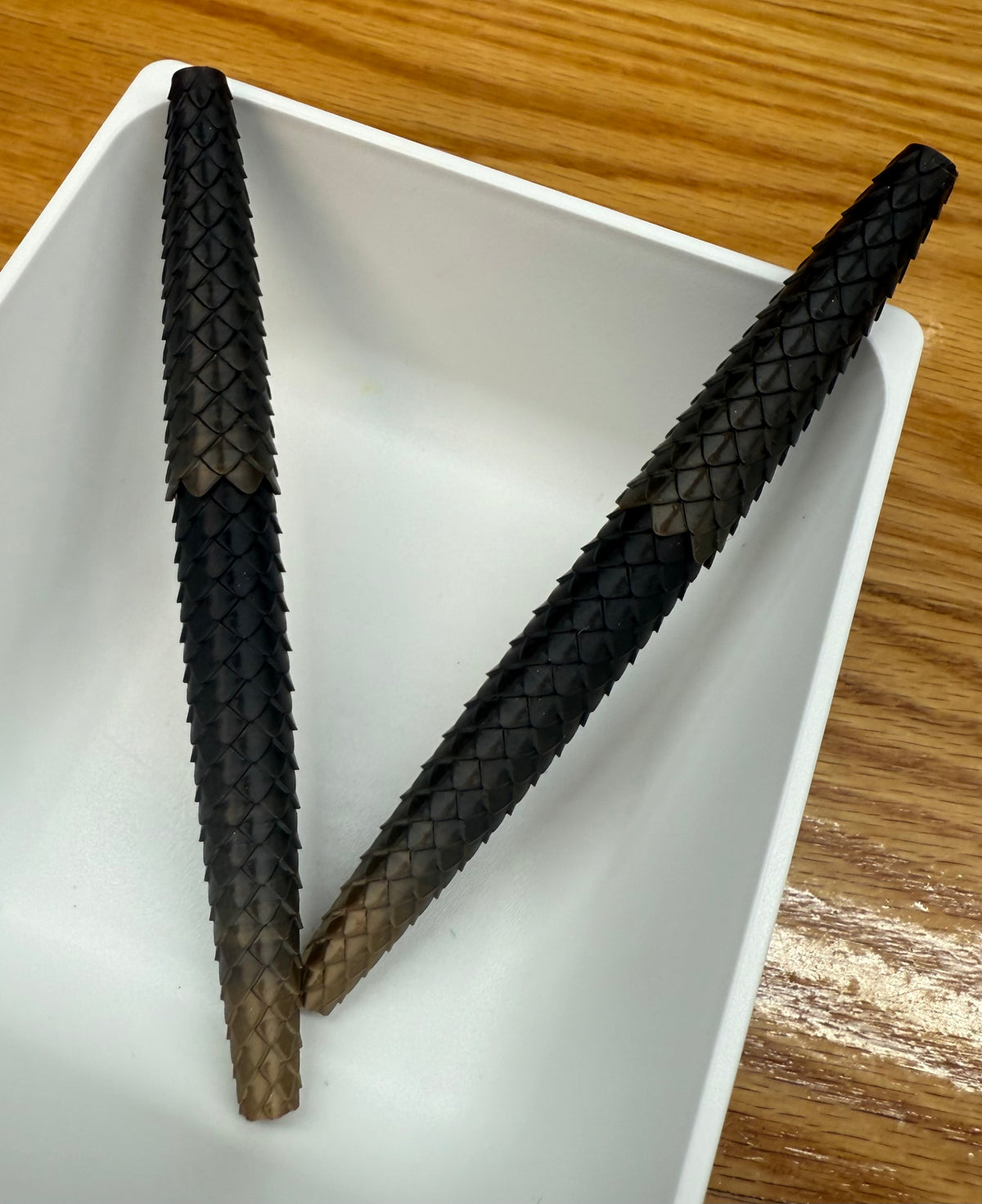2 Dragon Scale Gel Pens