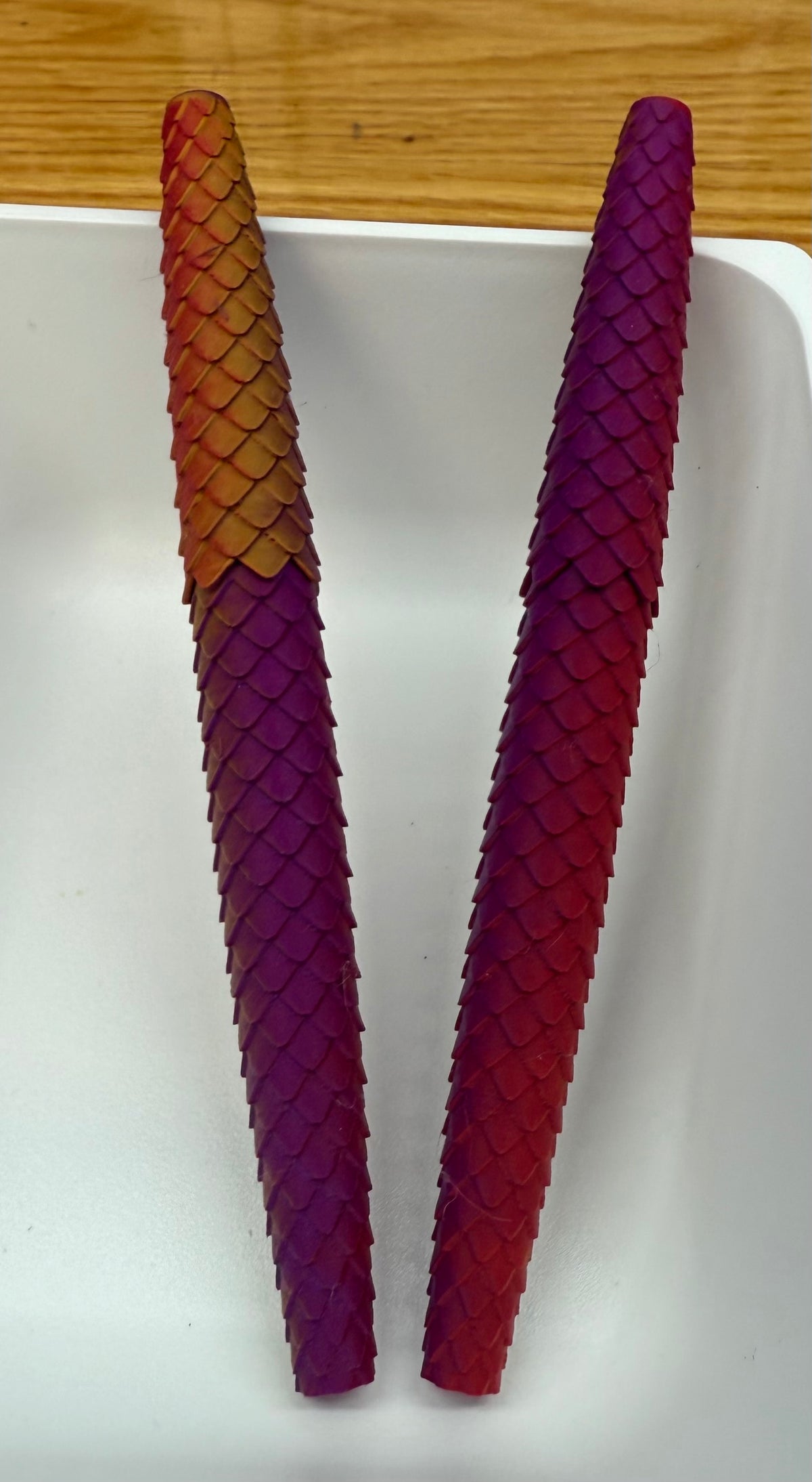 2 Dragon Scale Gel Pens