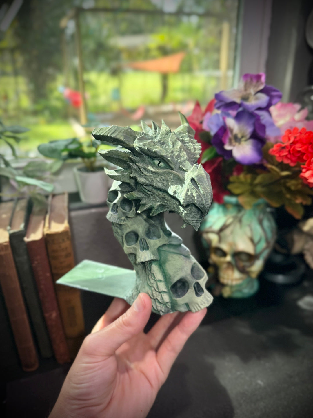 Dragon w/ Skulls Bookends (1 set)