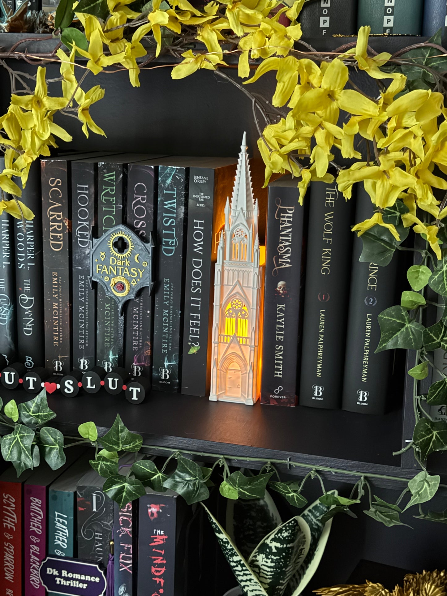Cathedral Book Nook Bookmark Holder